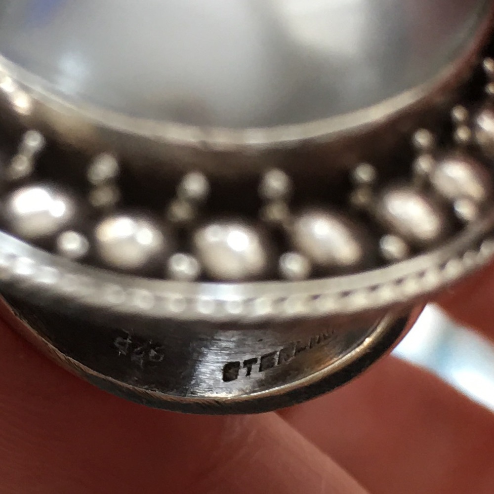 Artisan made solid sterling silver ring - Picture 5 of 11